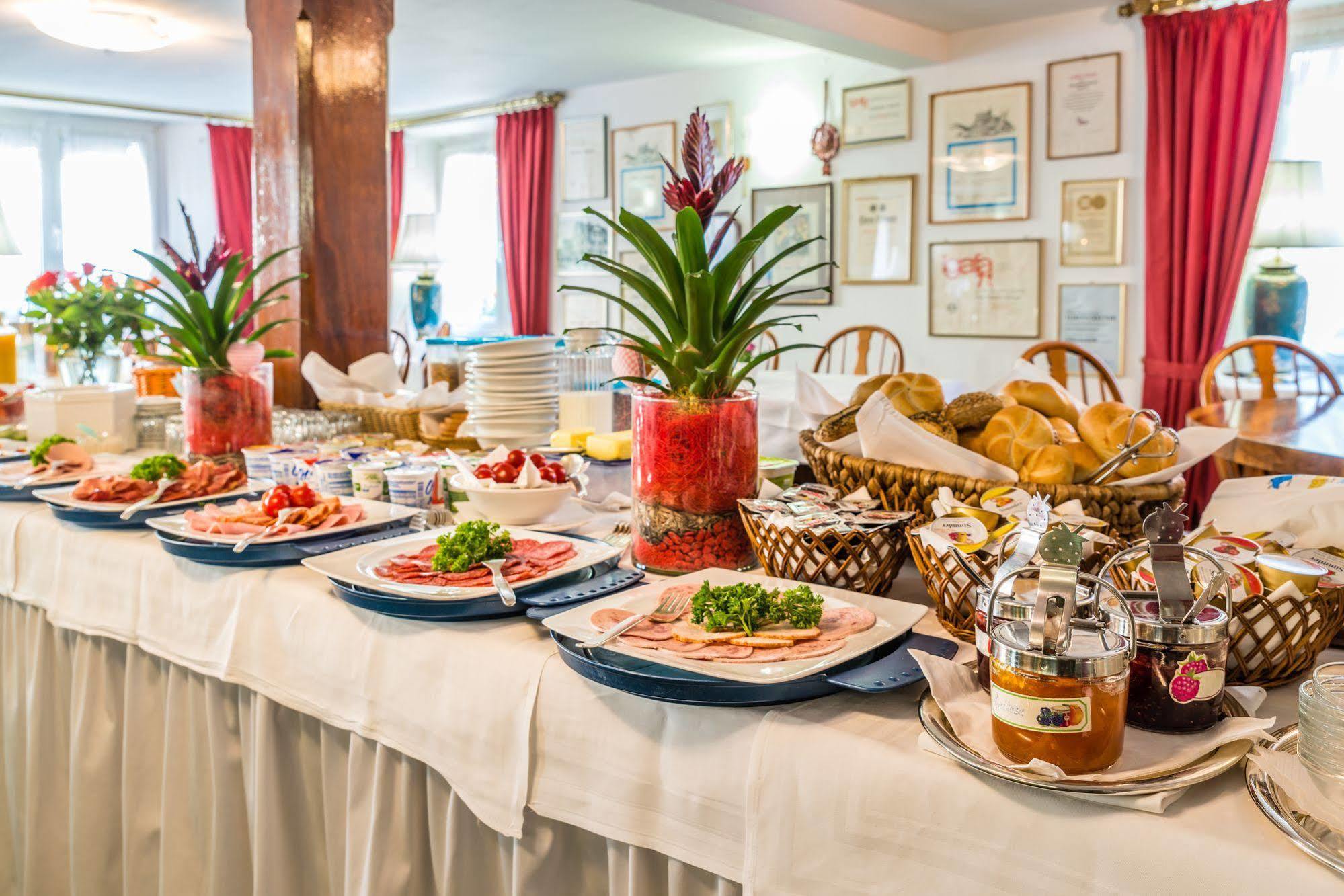 Hotel Goldener Sternen Konstanz Eksteriør billede